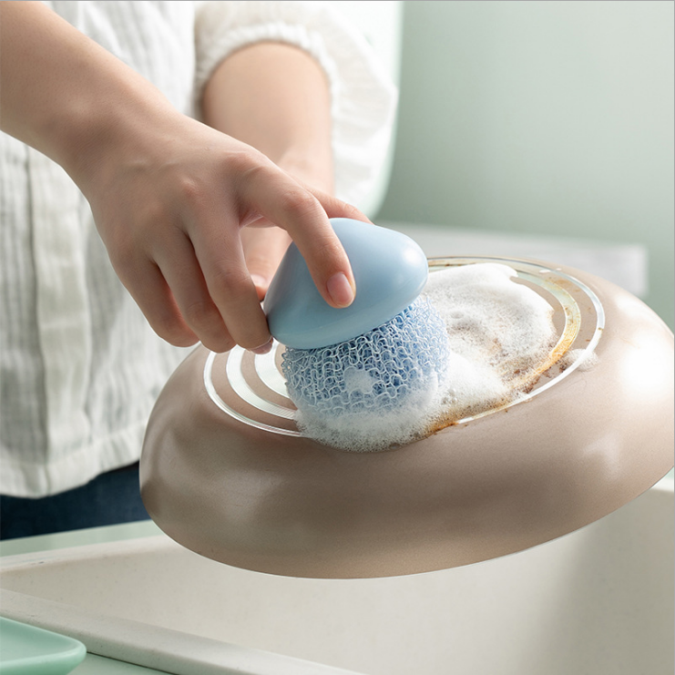 Nylon ball pot brush