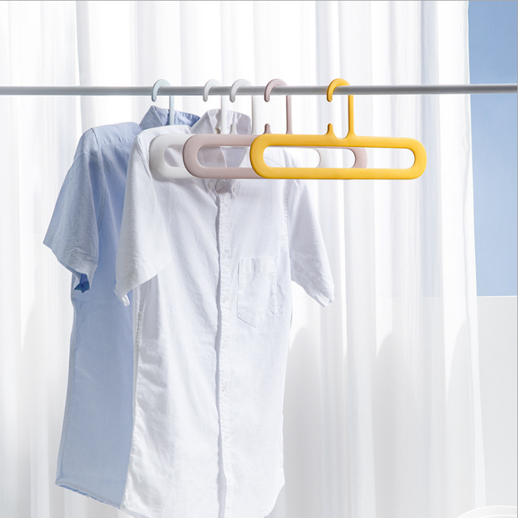 Storage hanger