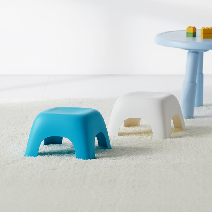 Four-corner stool